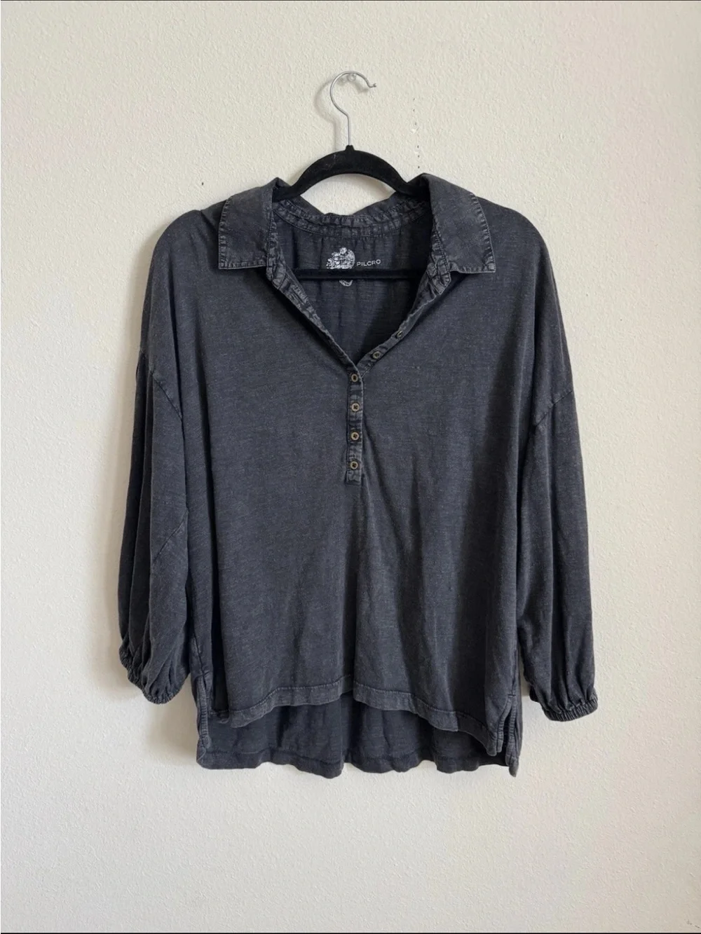 Anthropologie Pilcro Black Gray Oversized Puff Sleeve Polo Collared Blouse Top L